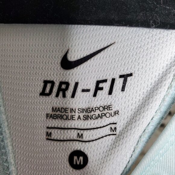 Nike Dri-Fit Dot Print Racerback Athletic Top M - Picture 5 of 5